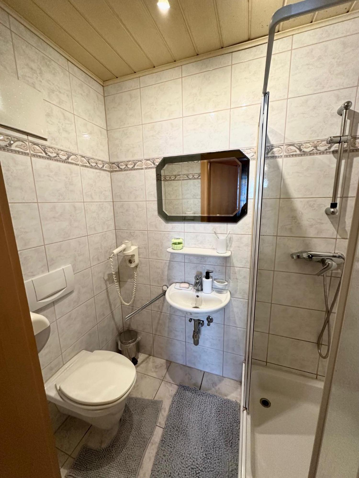 Havanna Pension Sankt Poelten Extérieur photo